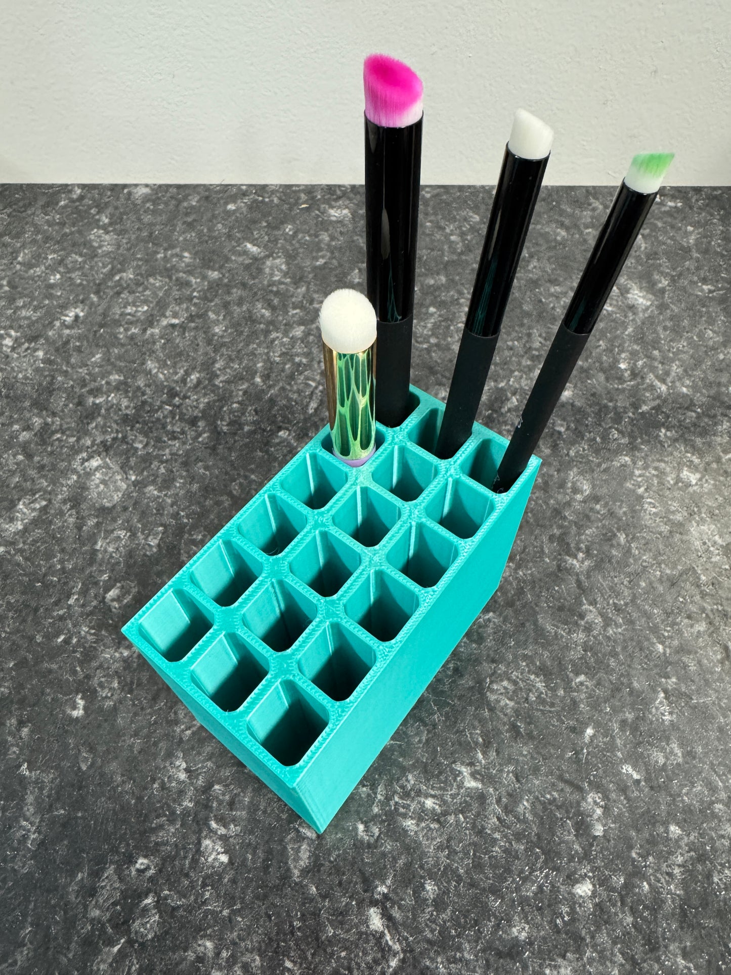 G&I - Blending Brush Holder - 18 brushes