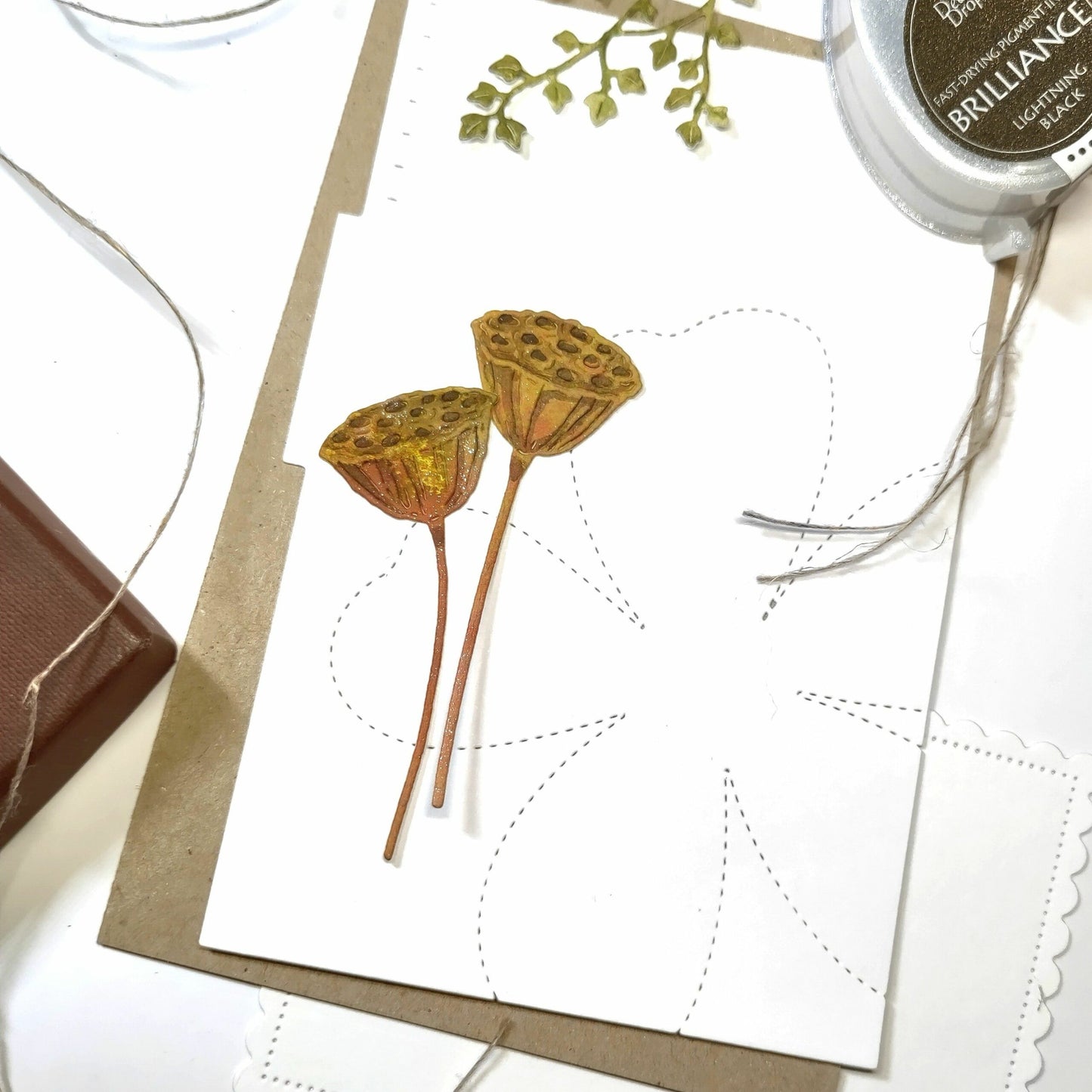 Gummiapan - Lotus Capsules Die Set