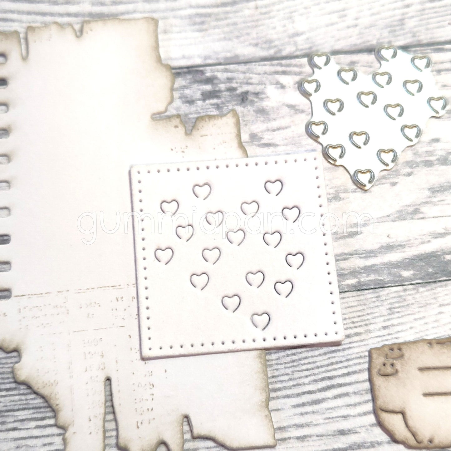 Gummiapan - Texture with Hearts Die