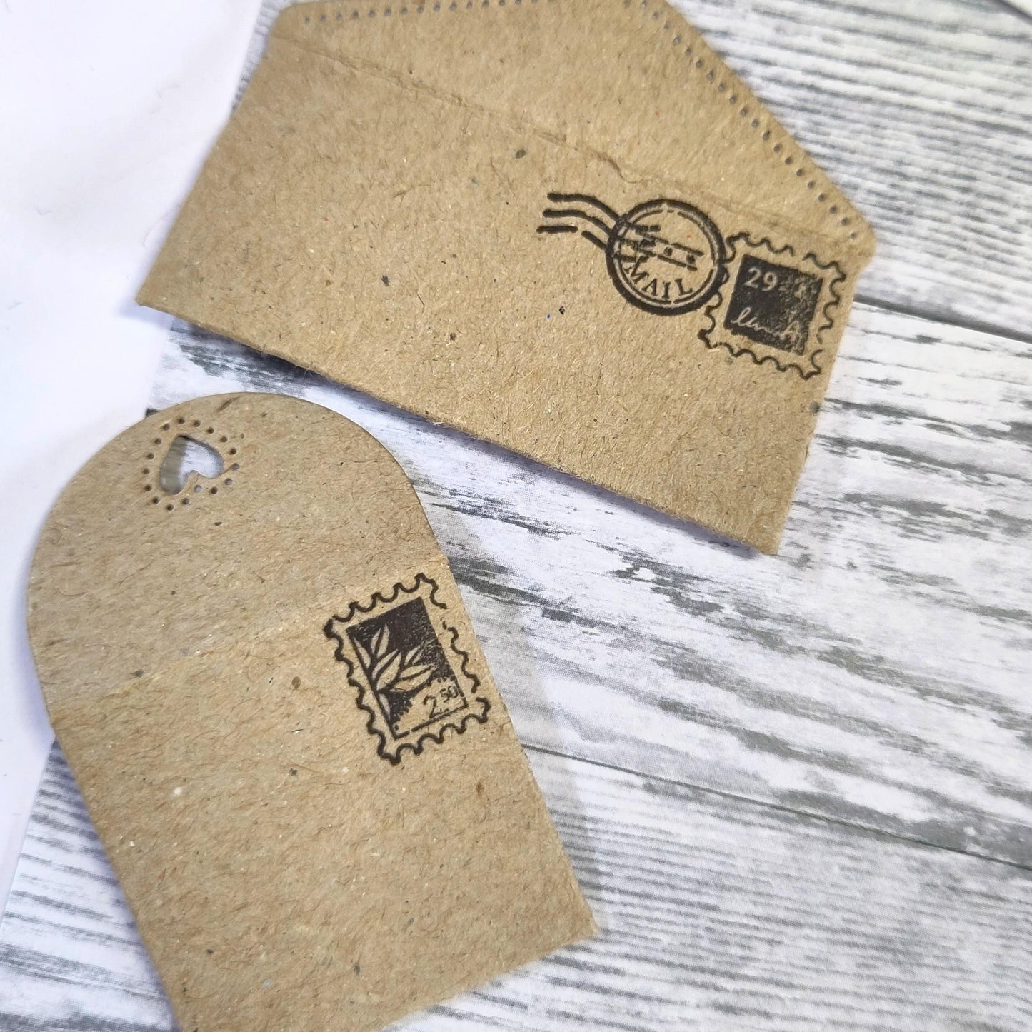Gummiapan - Mini Postage Stamps