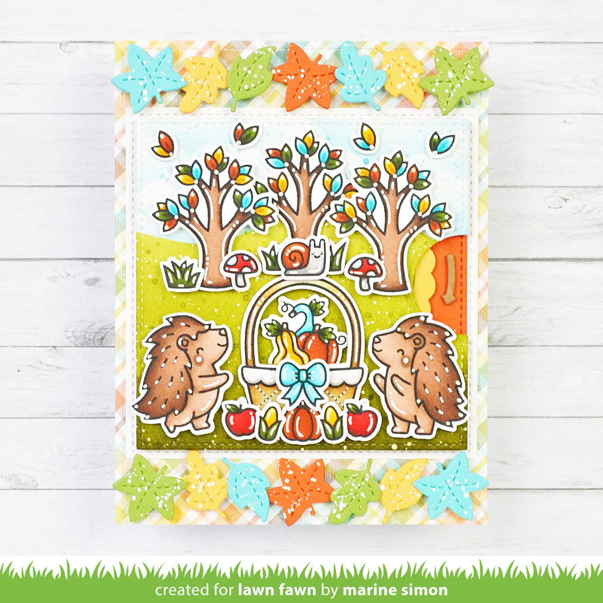 Lawn Fawn - Fall Leaves Border Die