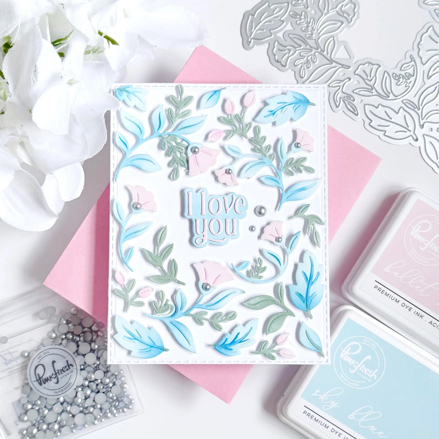 Pinkfresh - Wild Meadow Wreath Die & Stencil Bundle