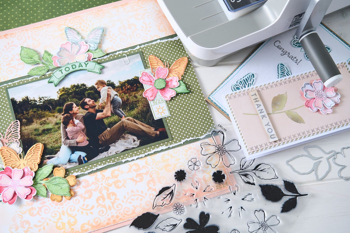 Sizzix - Sweet Sprigs Stamp & Die Bundle by Vicki Boutin