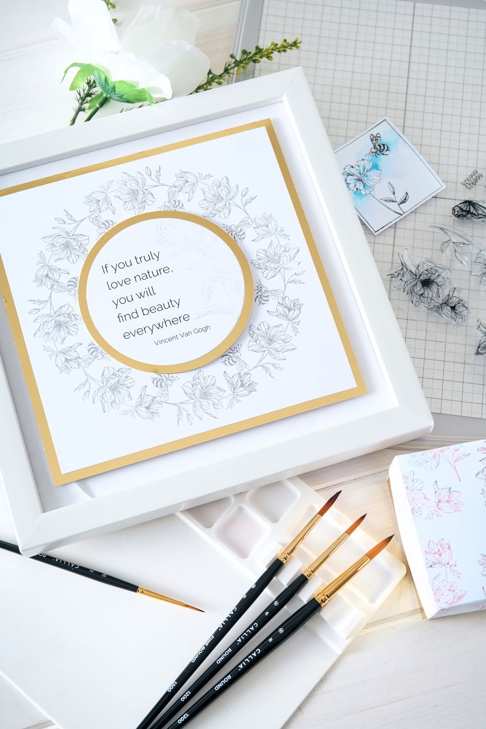 Sizzix - Floral Frames and Mini Flowers Stamp Set by Willow Wolfe