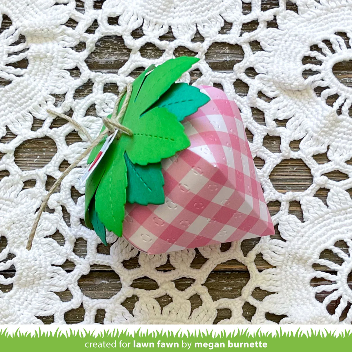 Lawn Fawn - Strawberry Treat Box Die Set